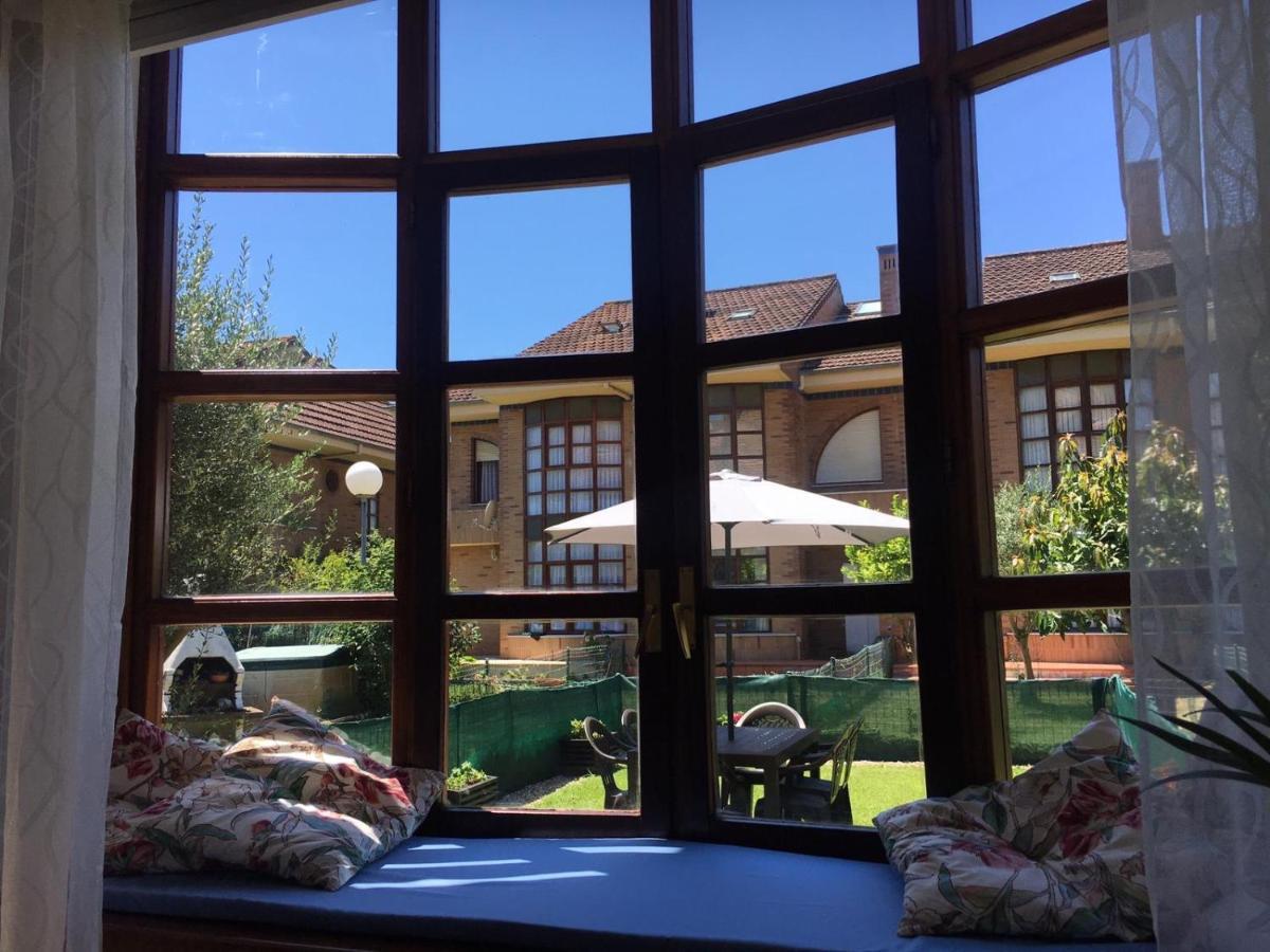 Chalet En Laredo Cerca De La Playa. Villa Eksteriør billede