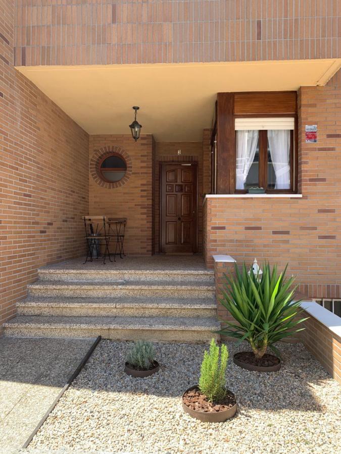 Chalet En Laredo Cerca De La Playa. Villa Eksteriør billede