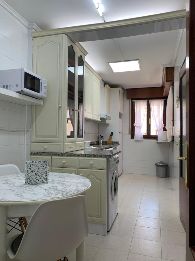 Chalet En Laredo Cerca De La Playa. Villa Eksteriør billede